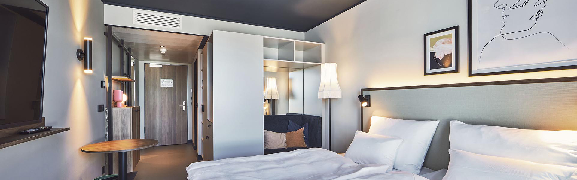 Revo Munich hotelroom